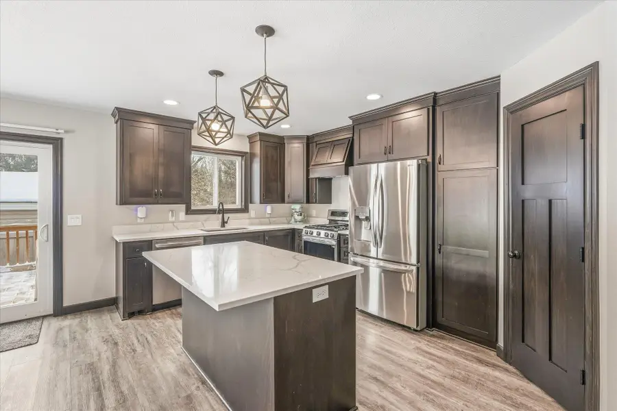 409 105th Lane Nw, Coon Rapids, MN 55448 - Image #2