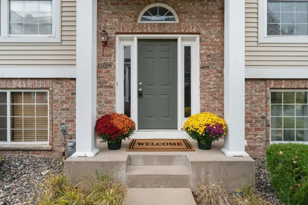 15086 Farnham Avenue N, Hugo, MN 55038