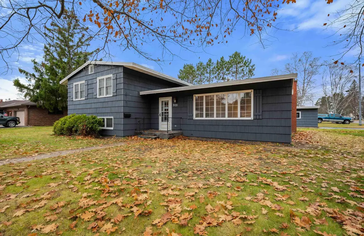 905 SW 4th Avenue, Grand Rapids, MN 55744 - Image #1