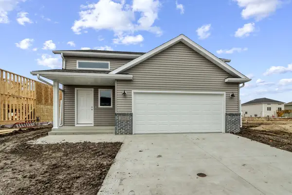 3755 19th Street S, Moorhead, MN 56560