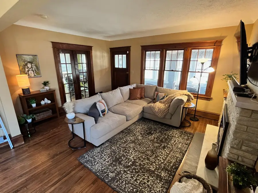 2019 Cottage Avenue E, Saint Paul, MN 55119 - #2