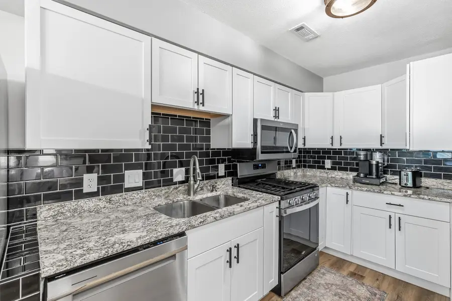 828 Woodgate Drive #105, Vadnais Heights, MN 55127 - Image #3