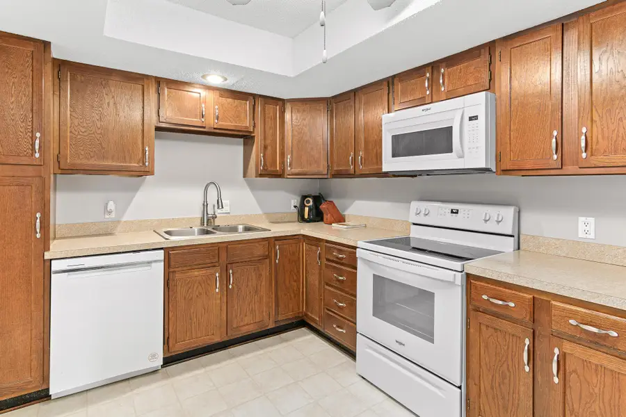 4710 58th Avenue N #221, Crystal, MN 55429 - Image #3