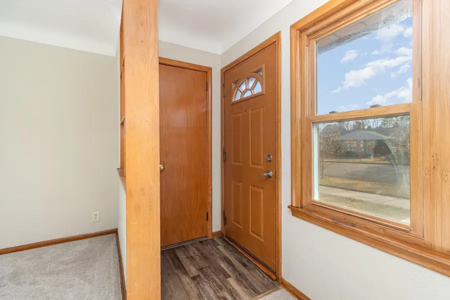 1001 Geranium Avenue E, Saint Paul, MN 55106 - Image #3