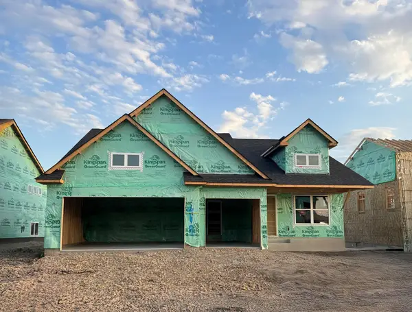 1918 Ironwood Drive, Carver, MN 55315