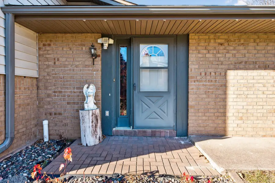 7107 Robinwood Bay, Woodbury, MN 55125 - Image #3