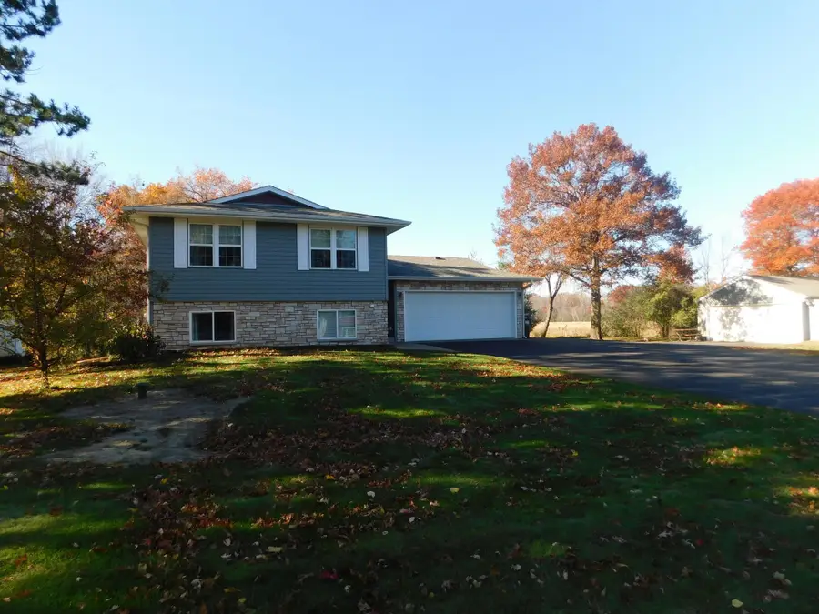 8175 Diane Street, Lino Lakes, MN 55014 - Image #2