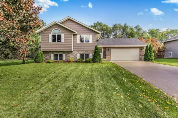 920 5th Avenue E, Sartell, MN 56377