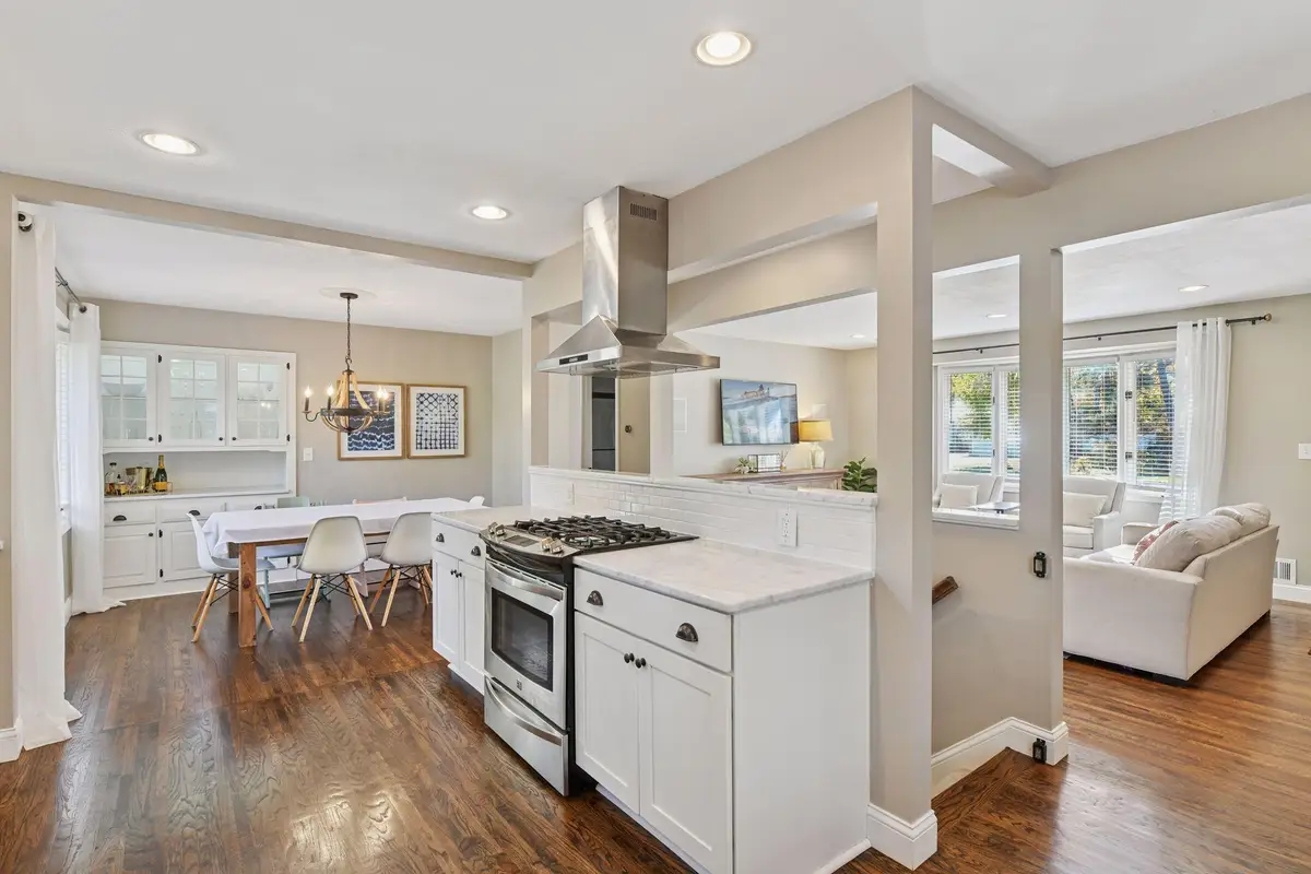 15630 2nd Avenue N, Plymouth, MN 55447 - Image #1