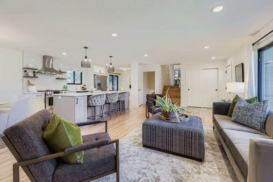 4909 Trillium Lane, Edina, MN 55435 - Image #3