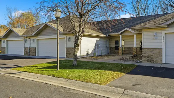 809 Dublin Court, Mankato, MN 56001