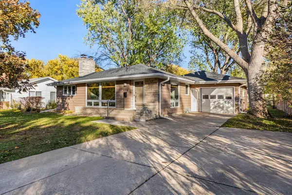 1306 Valders Avenue N, Golden Valley, MN 55427