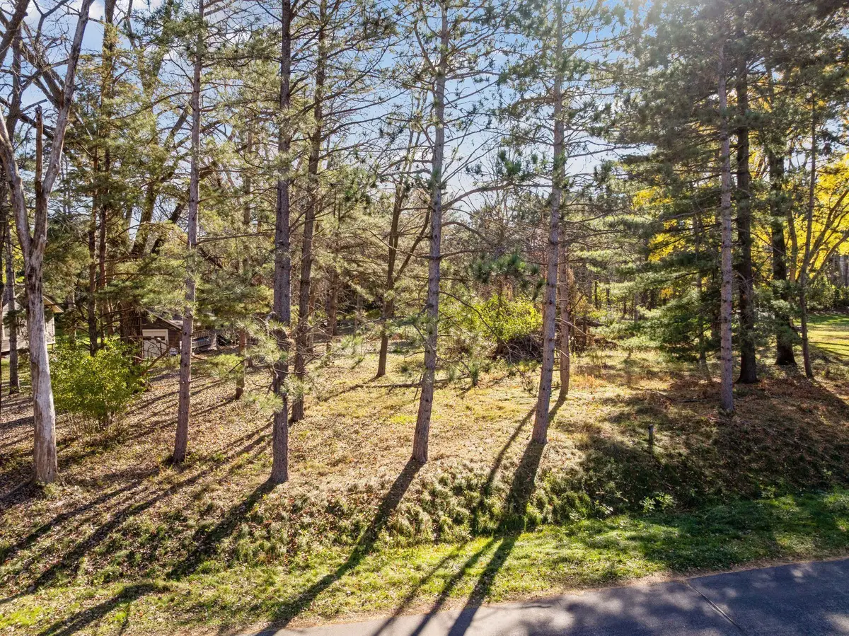 2XX Edgecumbe Drive N, Mahtomedi, MN 55082 - Image #1