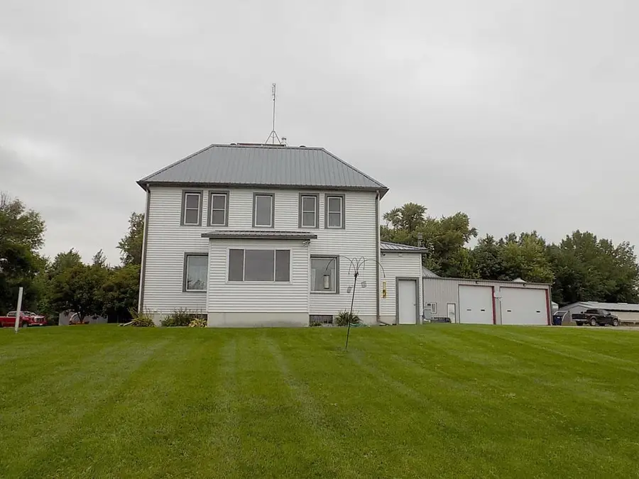 39243 561st Avenue, Lafayette Township, MN 56073 - Image #2