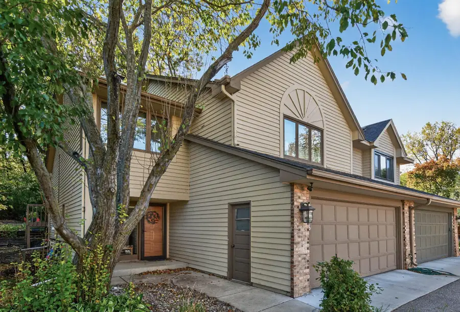 8945 Preserve Boulevard, Eden Prairie, MN 55347 - Image #3