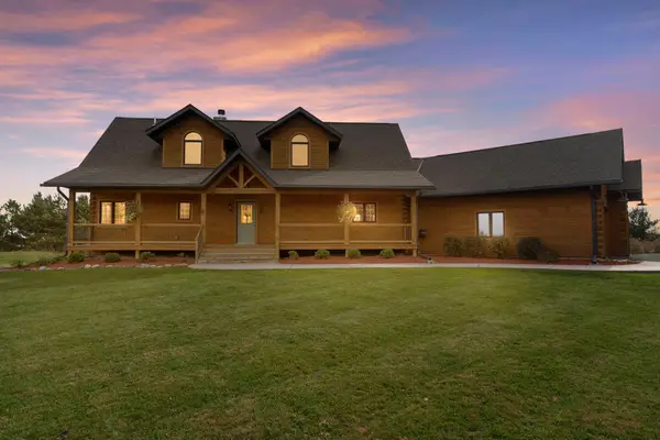 13745 Panola Drive, Lindstrom, MN 55045