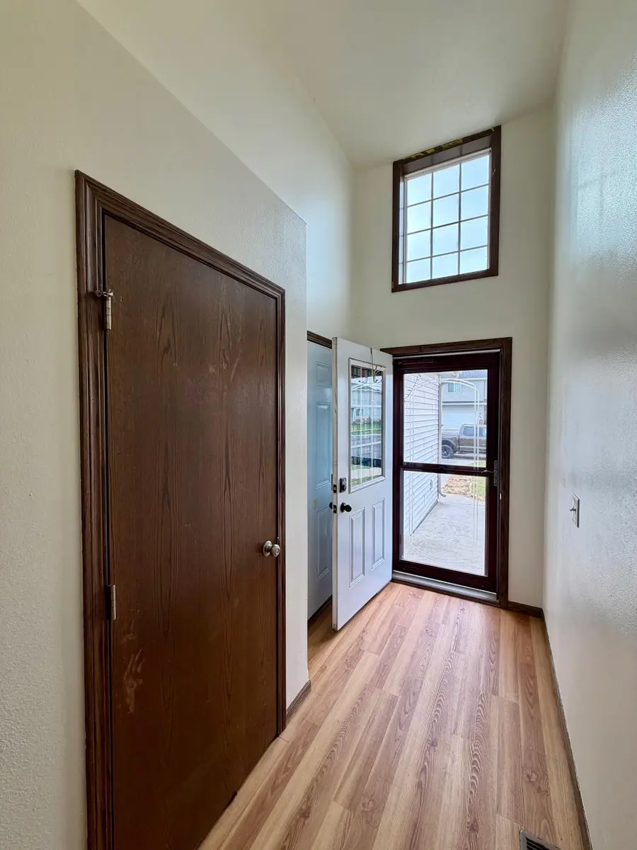 4889 Chelsea Lane S, Fargo, ND 58104 - Image #3