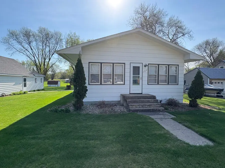 109 7th Street N, Danvers, MN 56231 - Image #2