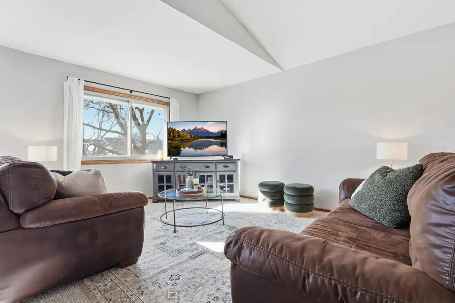 13734 85th Avenue N, Maple Grove, MN 55369 - #2