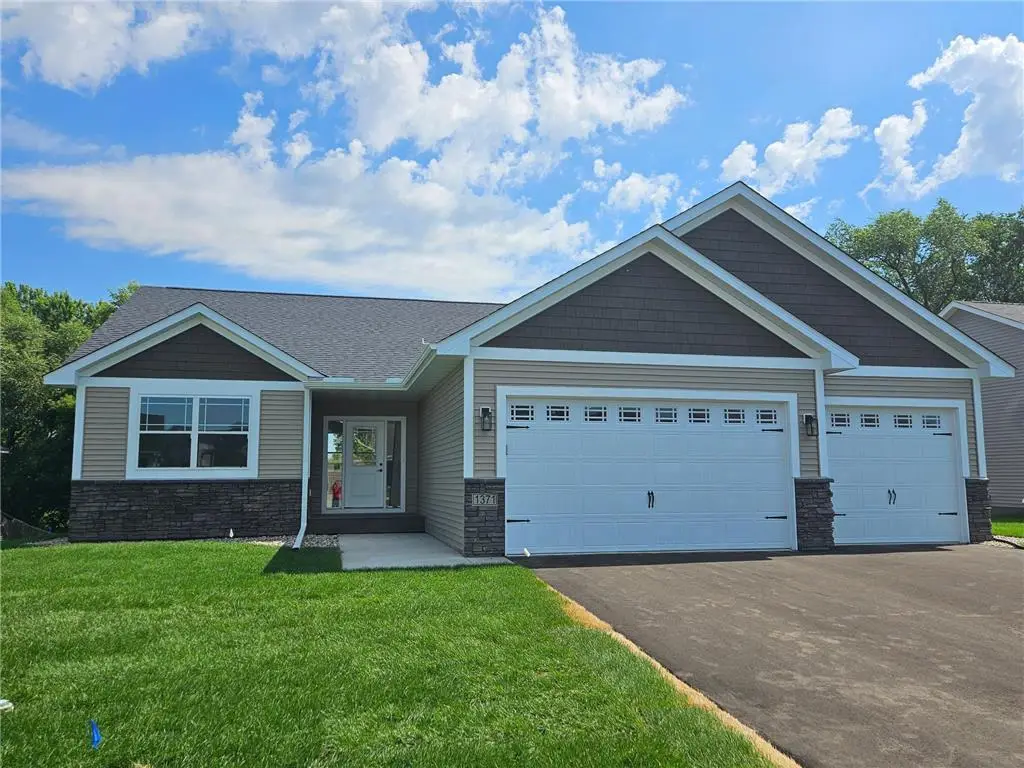 235 10th Avenue Ne, Hutchinson, MN 55350 - Image #1