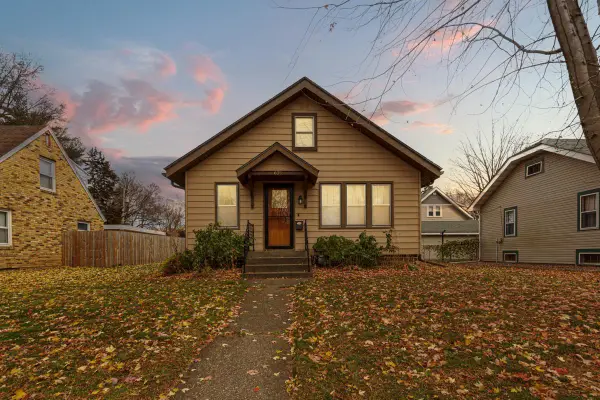 635 5th Avenue Sw, Faribault, MN 55021