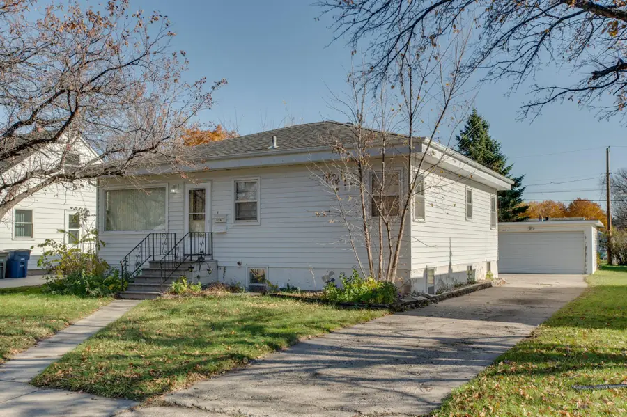 614 16th Street N, Moorhead, MN 56560 - Image #2