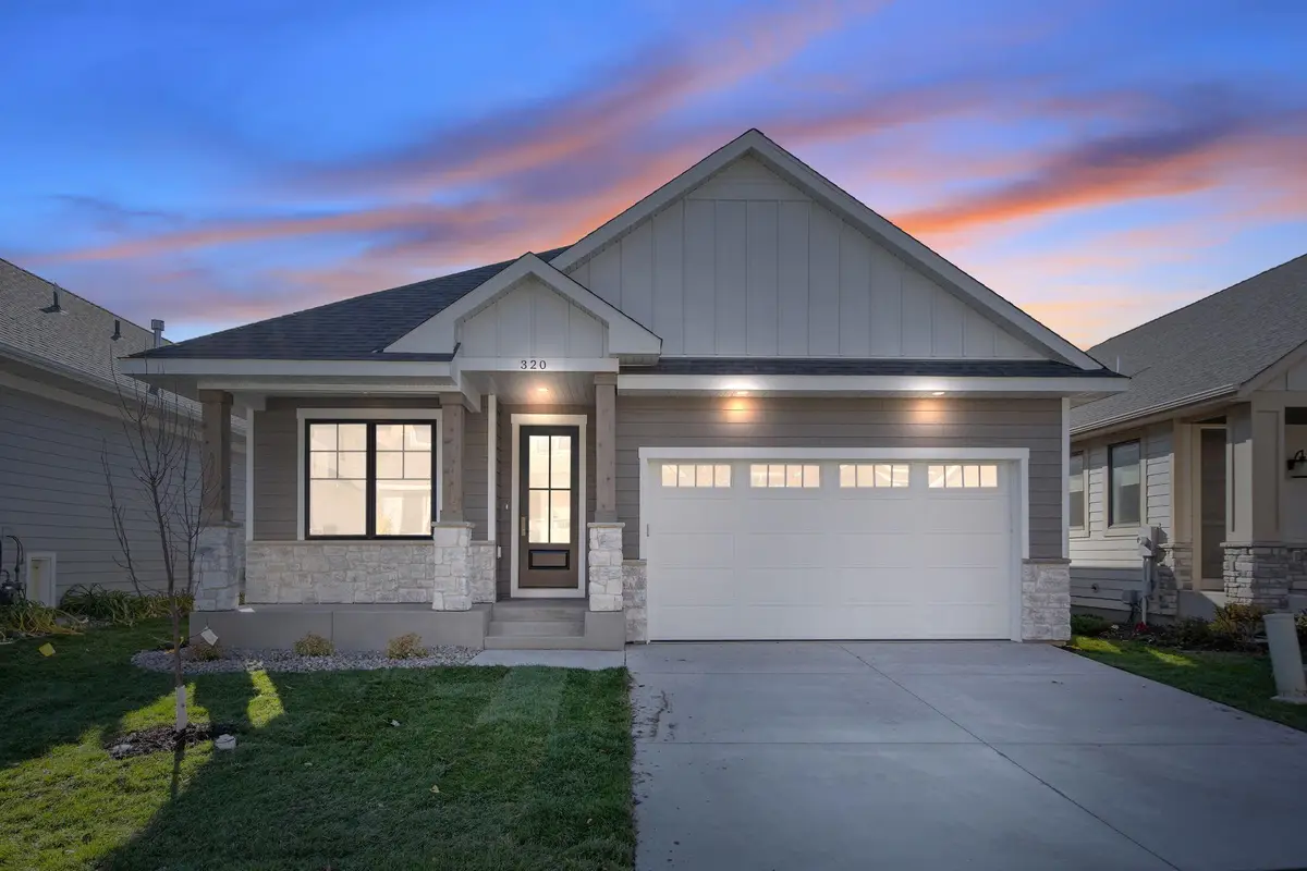 320 Laurel Curve, Golden Valley, MN 55426 - #1