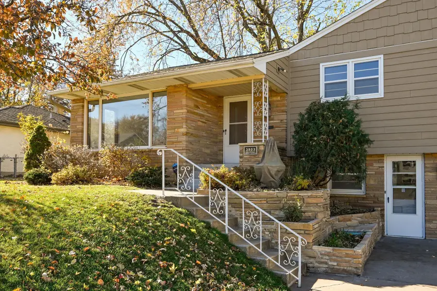 3933 Douglas Drive N, Crystal, MN 55422 - Image #2