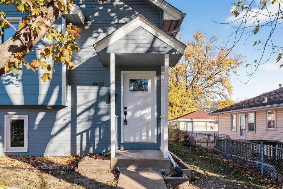 3432 Lee Avenue N, Crystal, MN 55422 - Image #2