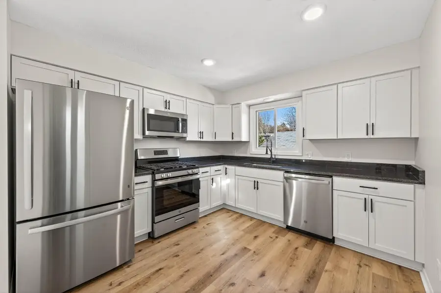 3432 Lee Avenue N, Crystal, MN 55422 - Image #3