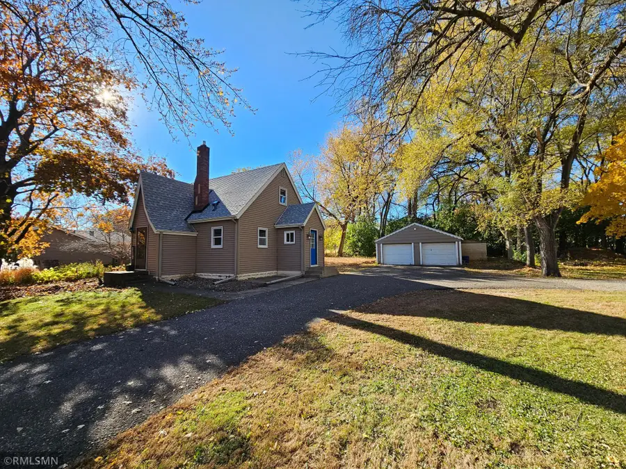 2665 Lake Shore Avenue, Little Canada, MN 55117 - Image #2