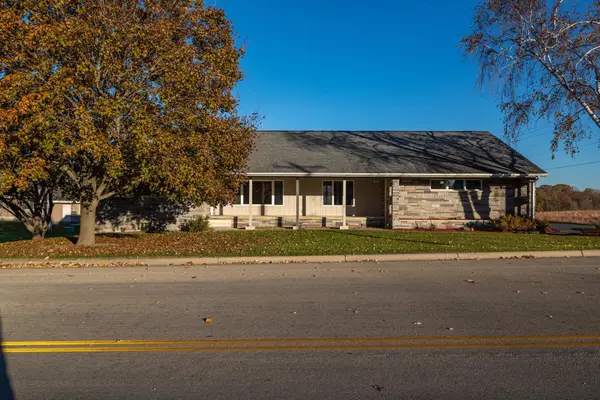 147 4th Avenue Se, Spring Grove, MN 55974