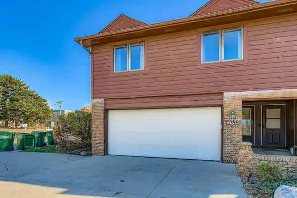 4035 Silver Lake Road Ne, Saint Anthony, MN 55421