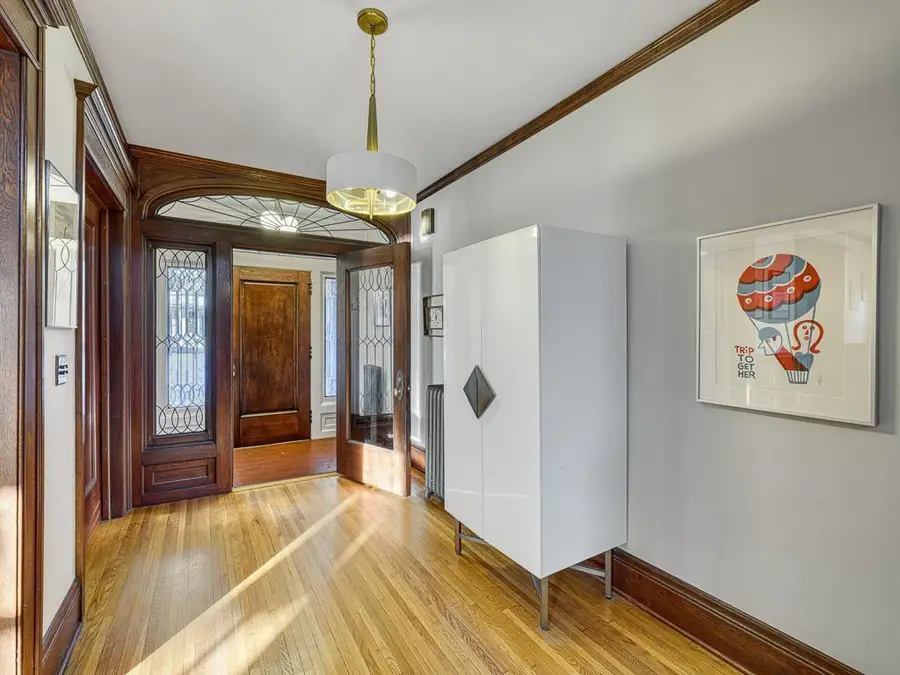 748 Linwood Avenue, Saint Paul, MN 55105 - Image #3