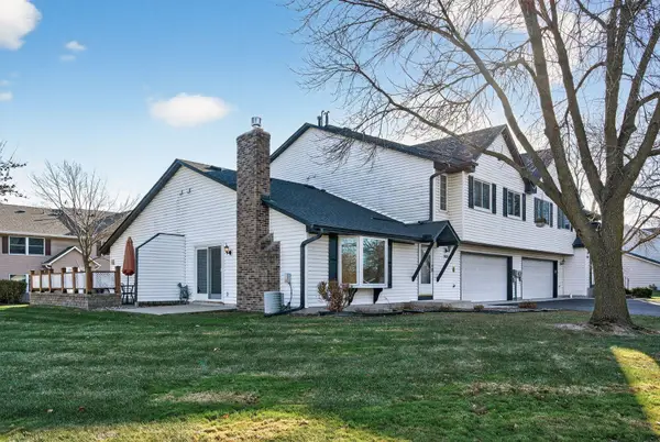 3691 Gershwin Lane N, Oakdale, MN 55128