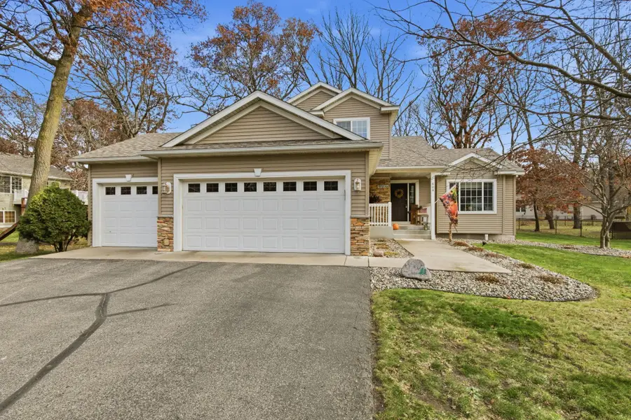 608 Oakwood Drive, Saint Cloud, MN 56304 - Image #2