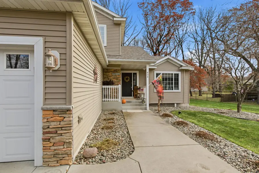 608 Oakwood Drive, Saint Cloud, MN 56304 - Image #3
