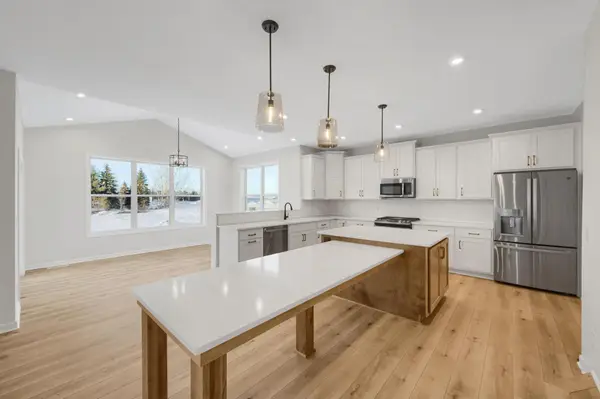 15812 Granada Avenue N, Hugo, MN 55038