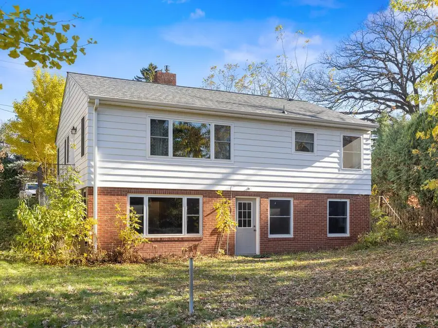 835 Mahtomedi Avenue, Mahtomedi, MN 55115 - Image #2