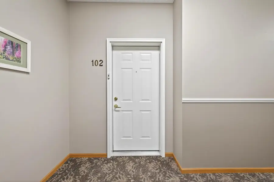 1941 Ford Parkway #102, Saint Paul, MN 55116 - Image #3