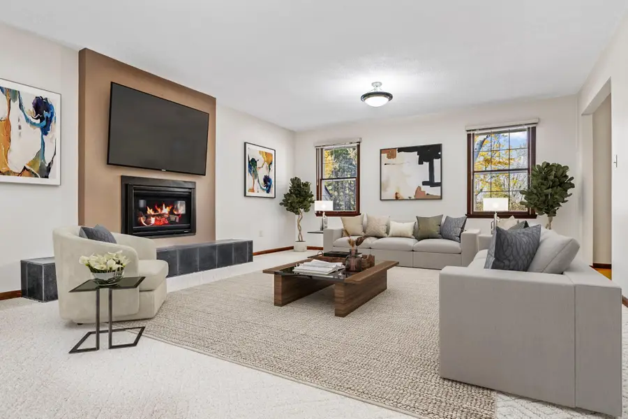 980 Island Lake Avenue, Shoreview, MN 55126 - Image #3