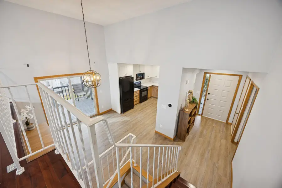 10485 Lee Drive, Eden Prairie, MN 55347 - Image #3