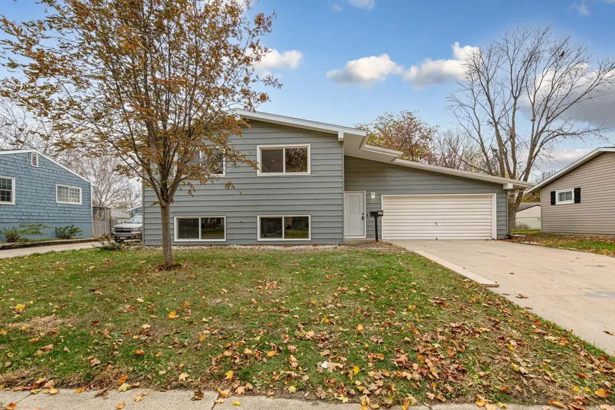 1614 8 1/2 Avenue Se, Rochester, MN 55904 - Image #1