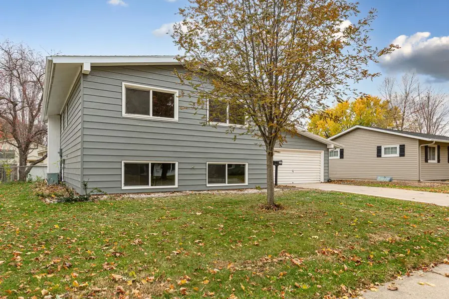 1614 8 1/2 Avenue Se, Rochester, MN 55904 - Image #2