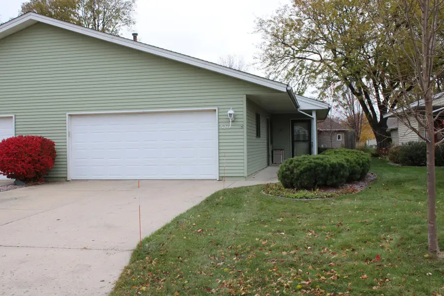 520 Graham Street Sw, Hutchinson, MN 55350 - Image #2