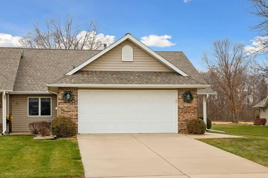 604 Cherrywood Court, Red Wing, MN 55066 - Image #2