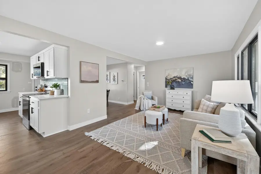 563 Doris Avenue, Shoreview, MN 55126 - Image #2