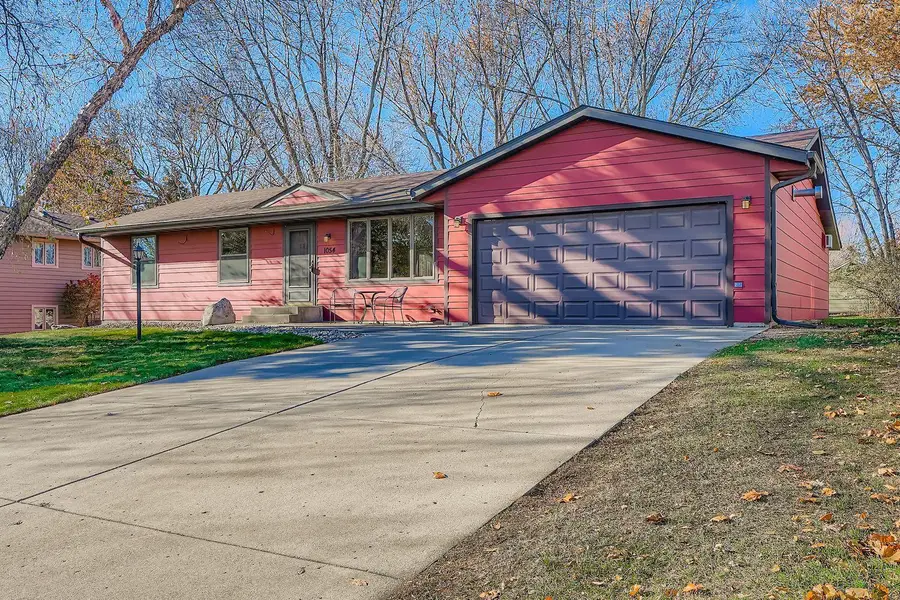 1054 Legion Street S, Shakopee, MN 55379 - Image #2