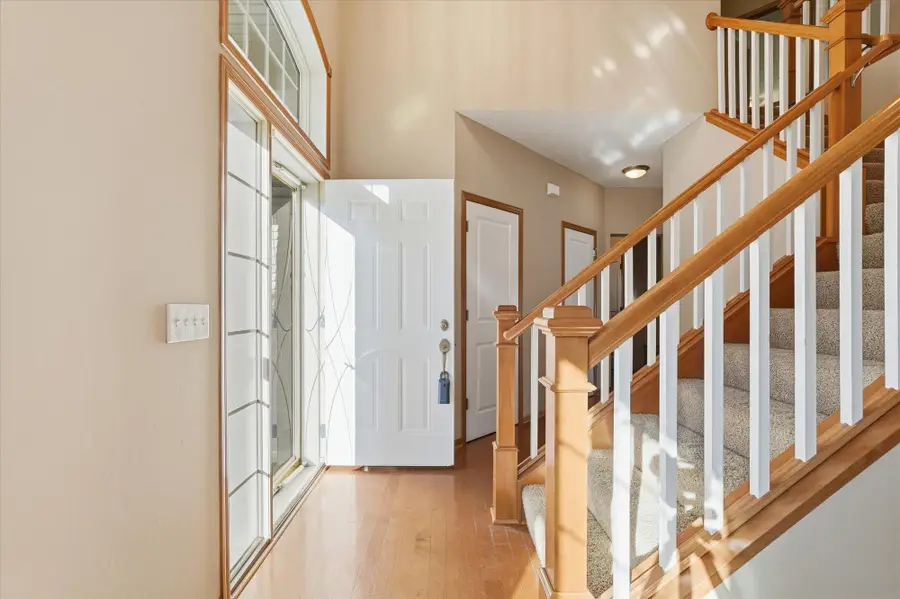 6449 Hedgecroft Avenue S, Cottage Grove, MN 55016 - Image #2