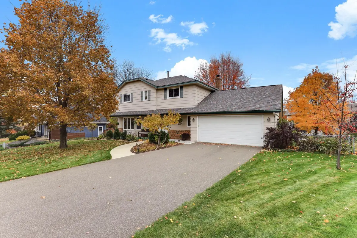 609 Chicago Drive, Burnsville, MN 55306 - Image #1